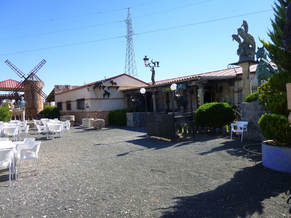 Alojamiento Rural Los Delfines Valdepenas Exterior photo